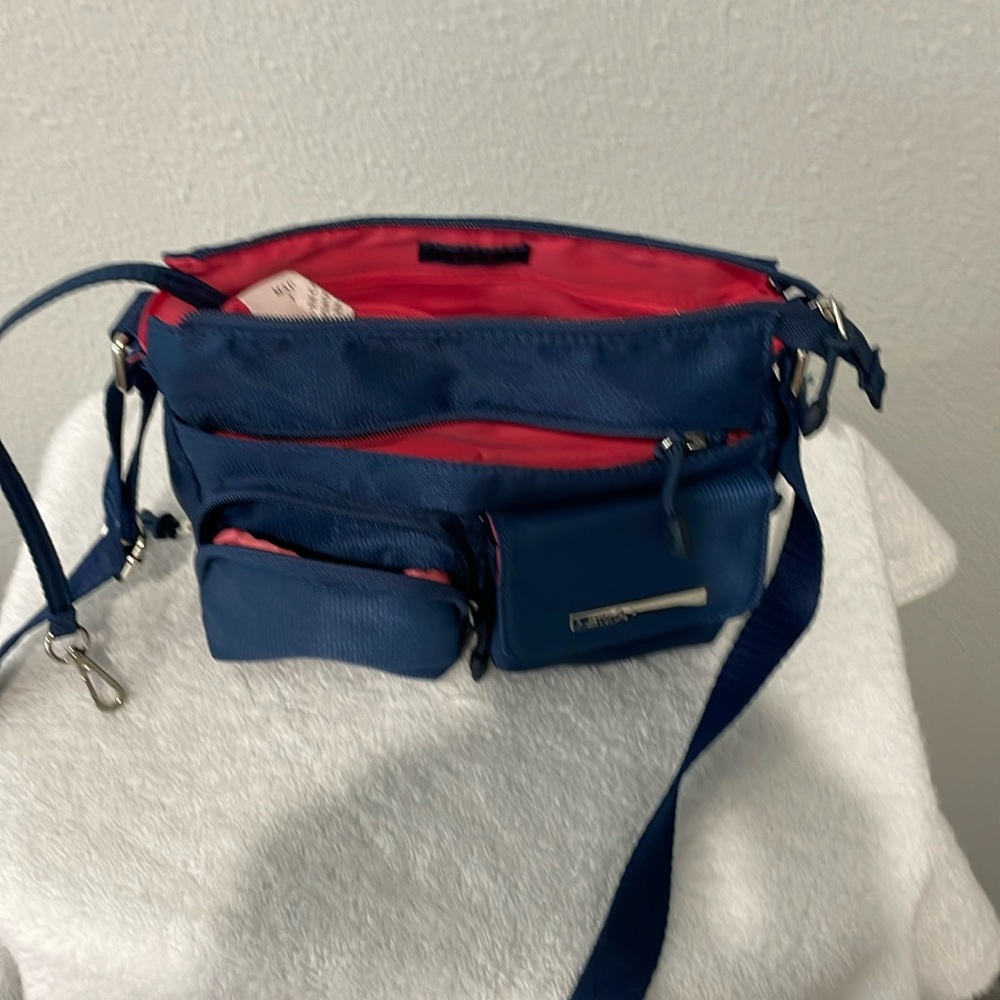 ETA Navy travel bag